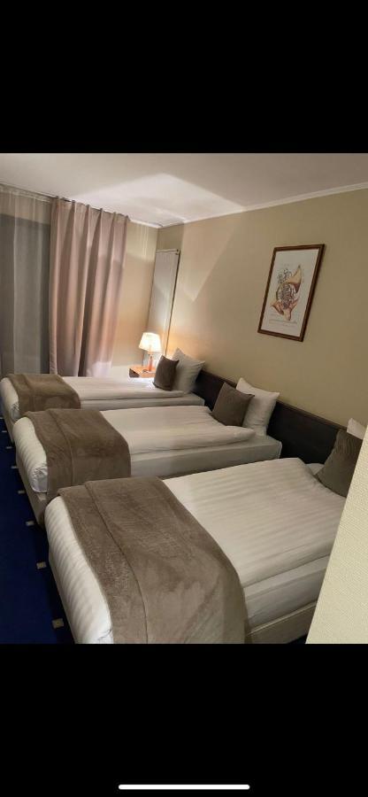 Park Hotel Airport Charleroi Zewnętrze zdjęcie