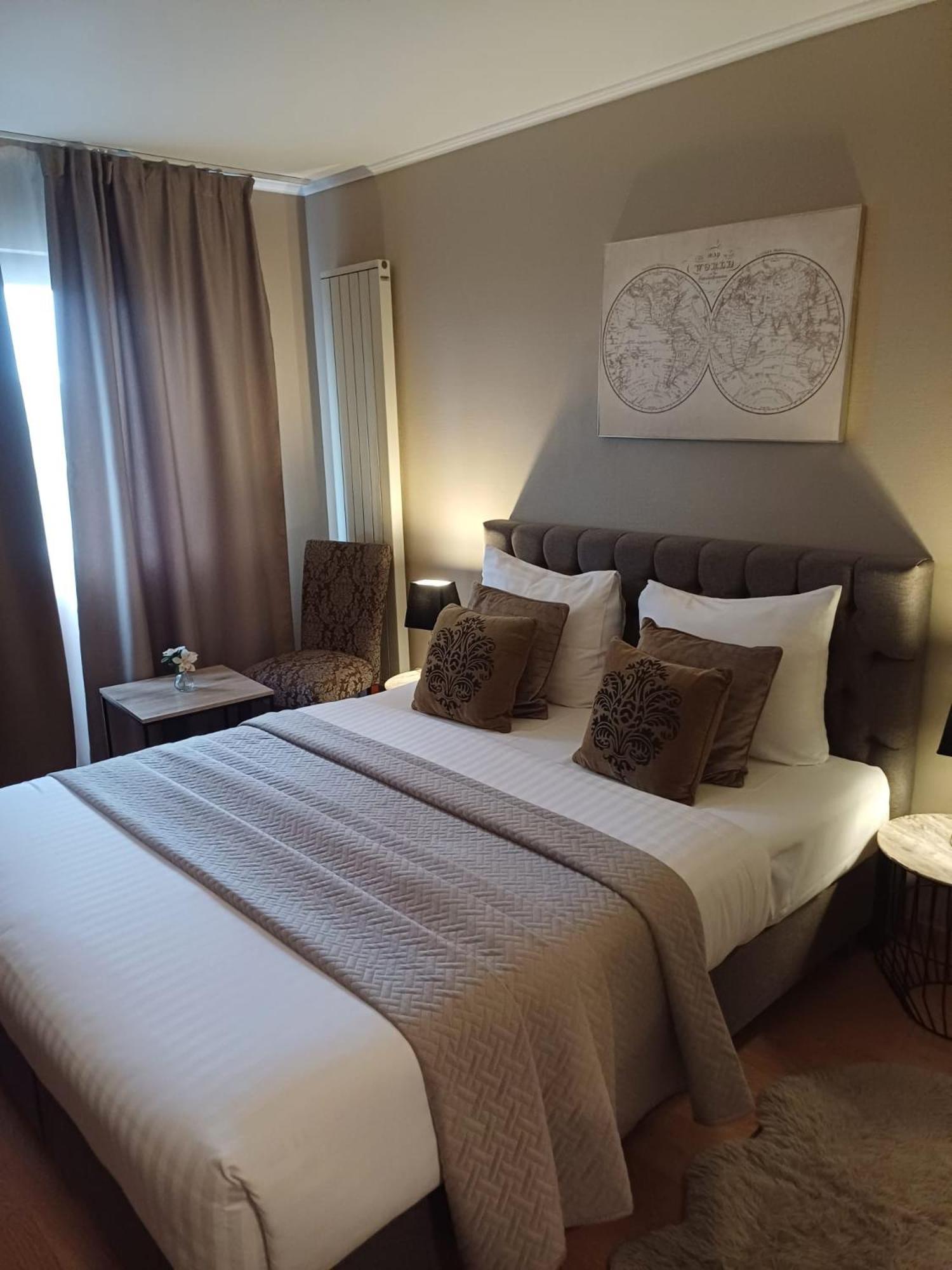 Park Hotel Airport Charleroi Zewnętrze zdjęcie